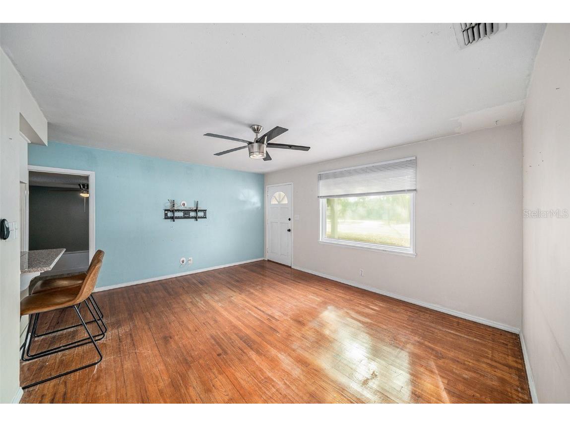 441 40th Avenue NE Saint Petersburg FL 33703 TB8452836 image5