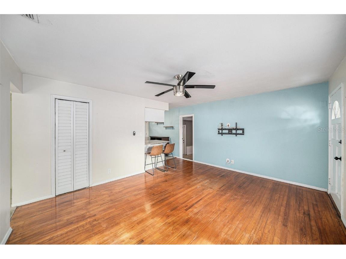 441 40th Avenue NE Saint Petersburg FL 33703 TB8452836 image6