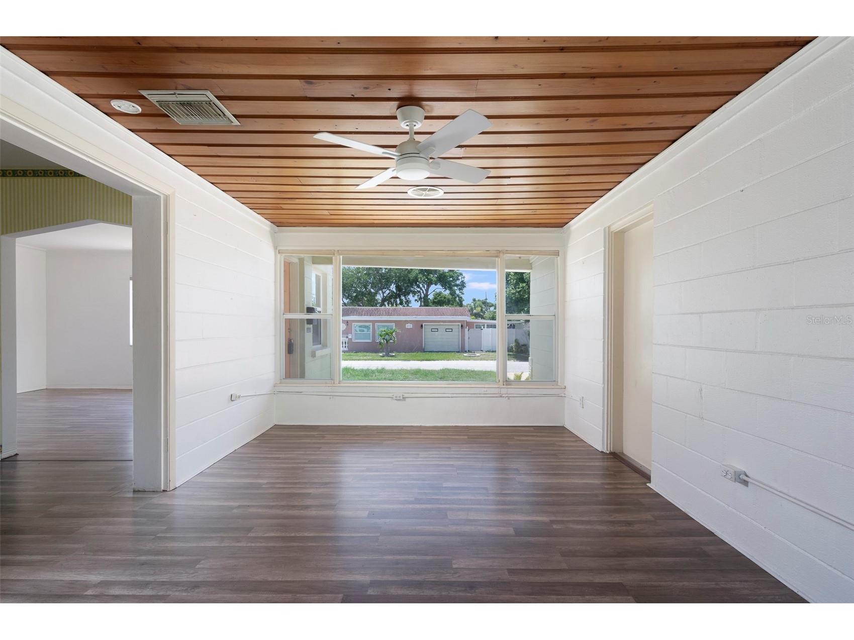 441 57th Street N Saint Petersburg FL 33710 TB8513563 image11