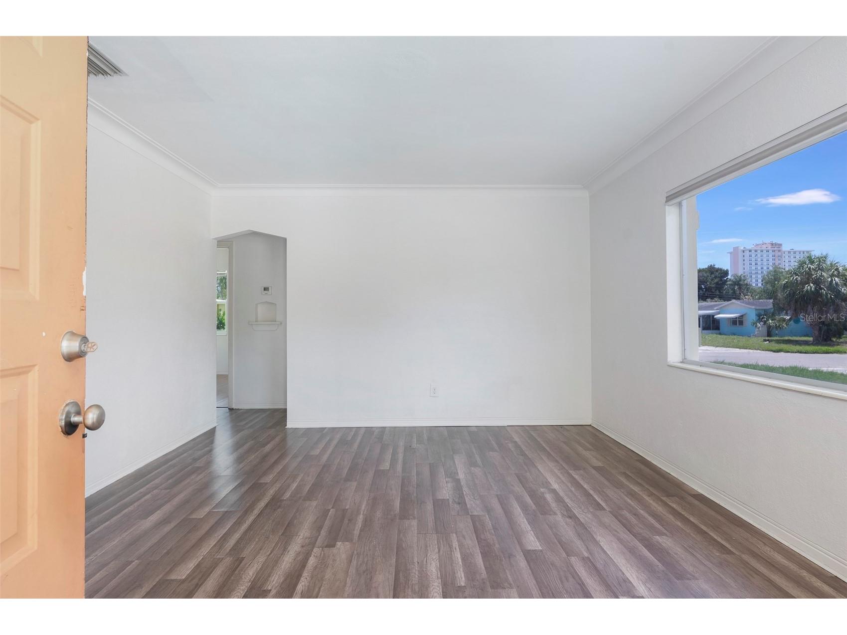441 57th Street N Saint Petersburg FL 33710 TB8513563 image4