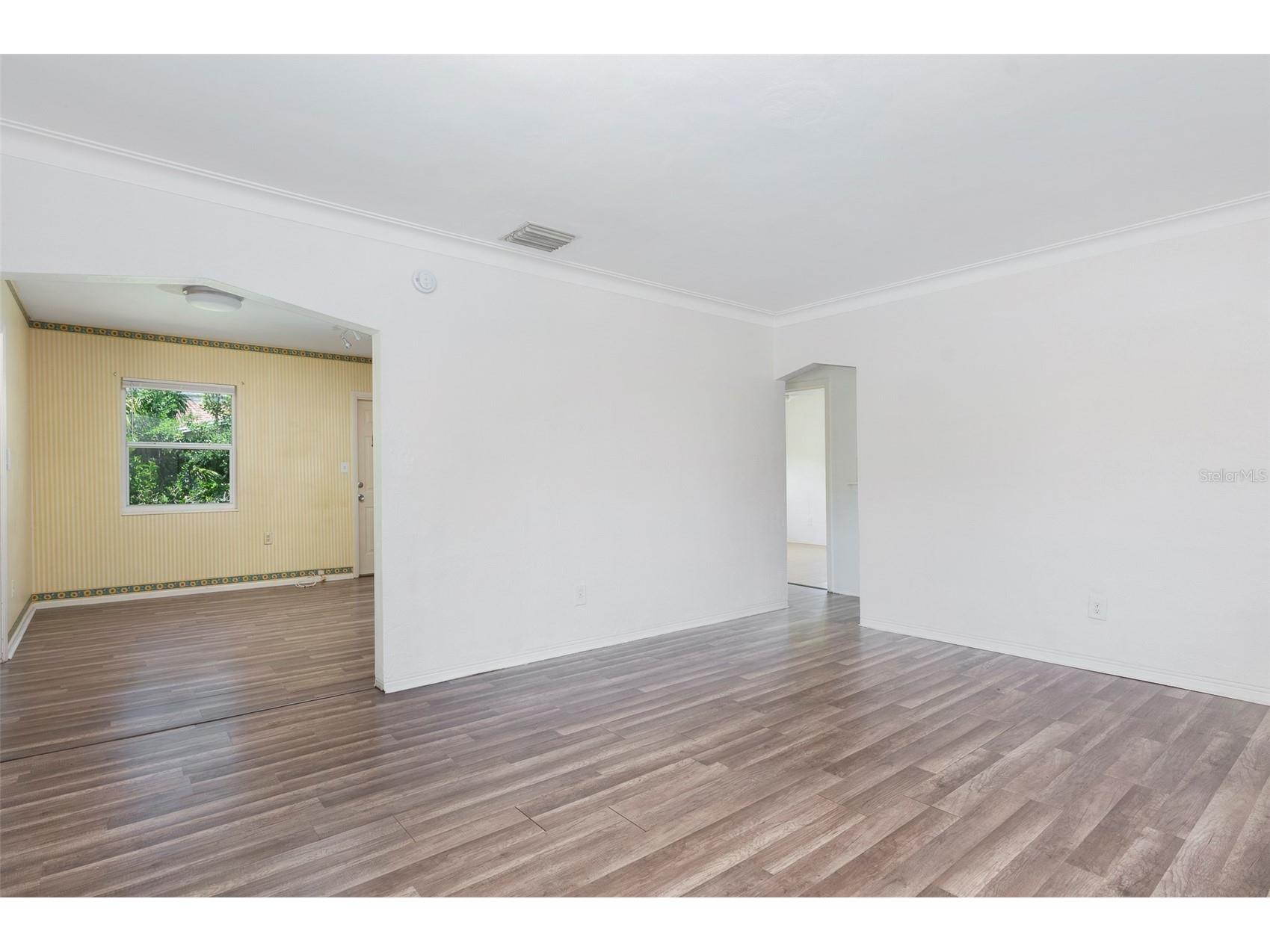 441 57th Street N Saint Petersburg FL 33710 TB8513563 image6