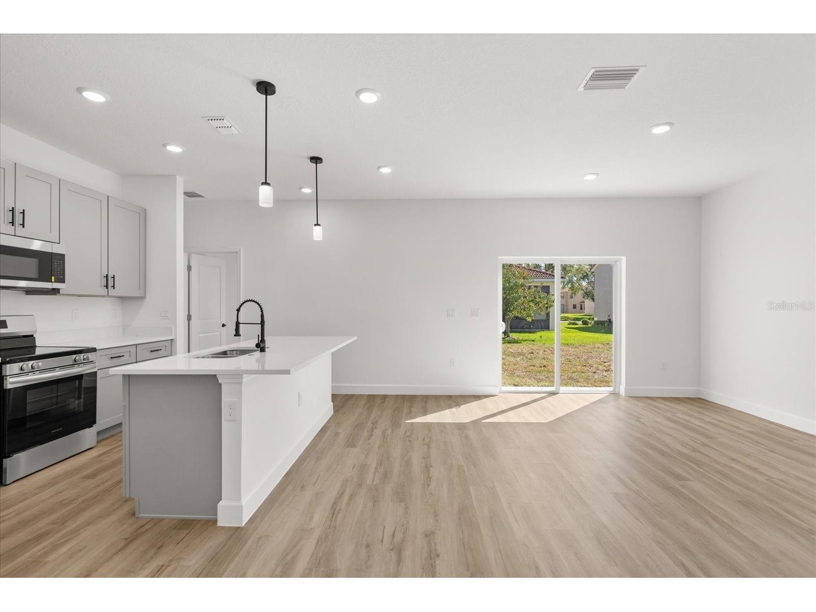 441 Caraway Drive Kissimmee FL 34759 O6312012 image7