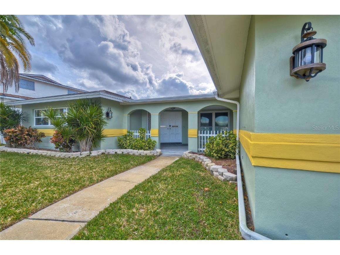 441 Palm Island NE Clearwater FL 33767 T3511327 image1