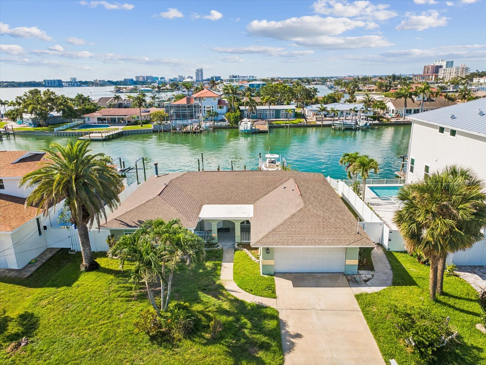 441 Palm Island NE Clearwater FL 33767 TB8481527 image1