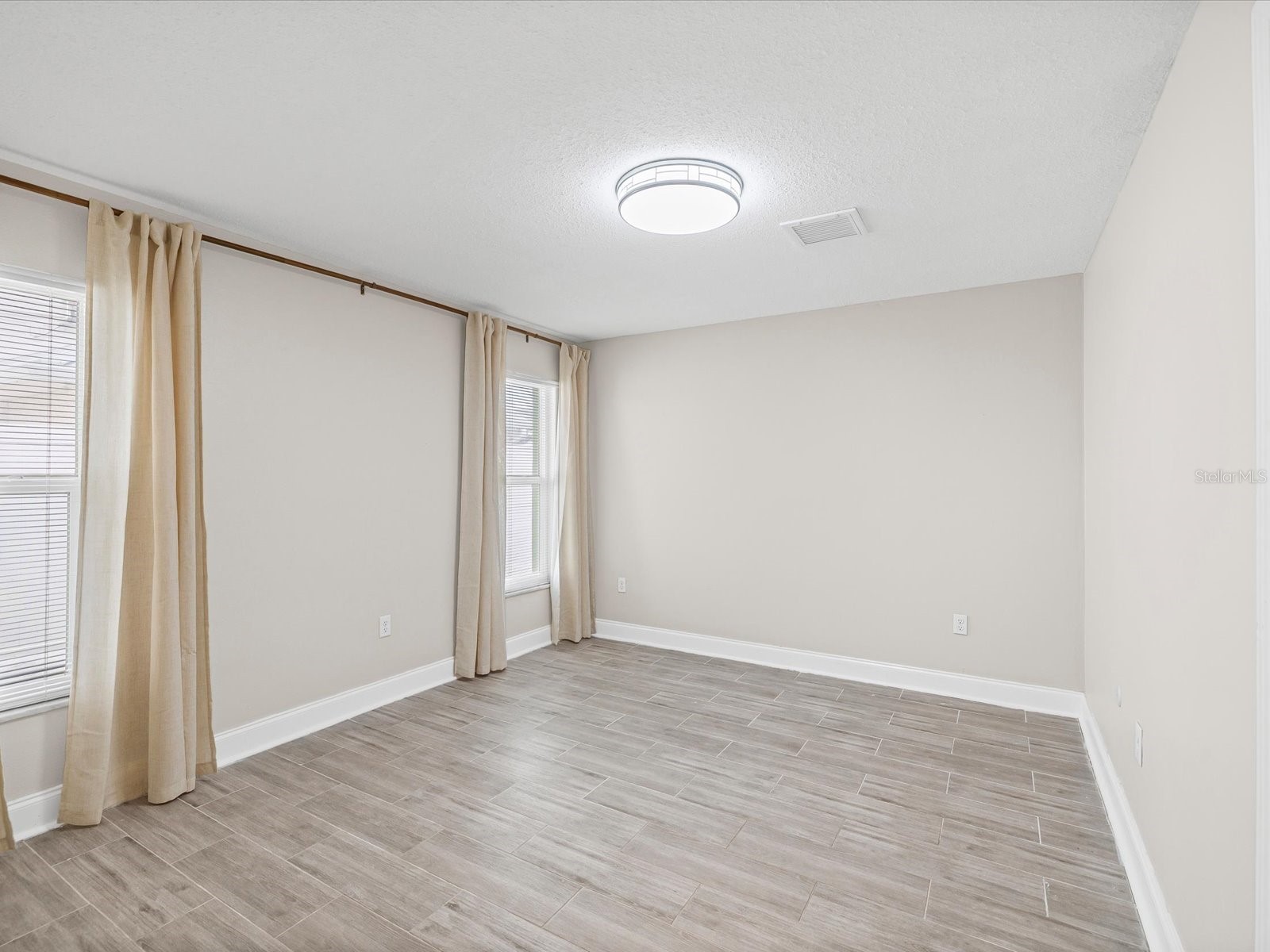 441 Palm Island NE Clearwater FL 33767 TB8481527 image11