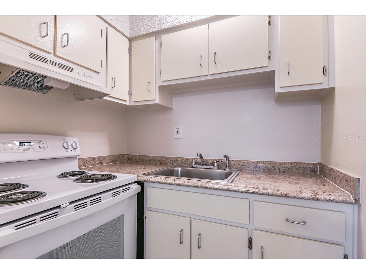 4410 N Hale Avenue Tampa FL 33614 TB8509445 image3