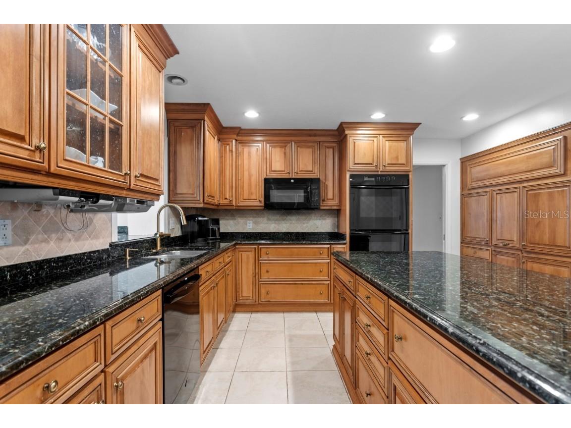 4410 W Clear Avenue Tampa FL 33629 TB8445253 image16