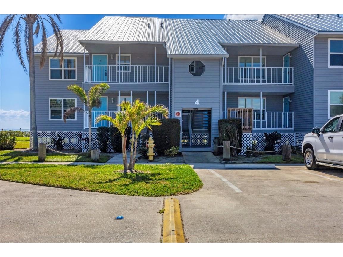 4410 Warren Avenue #418 Port Charlotte FL 33953 - CHARLOTTE HARBOR MYAKKA RIVER D6140481 image1