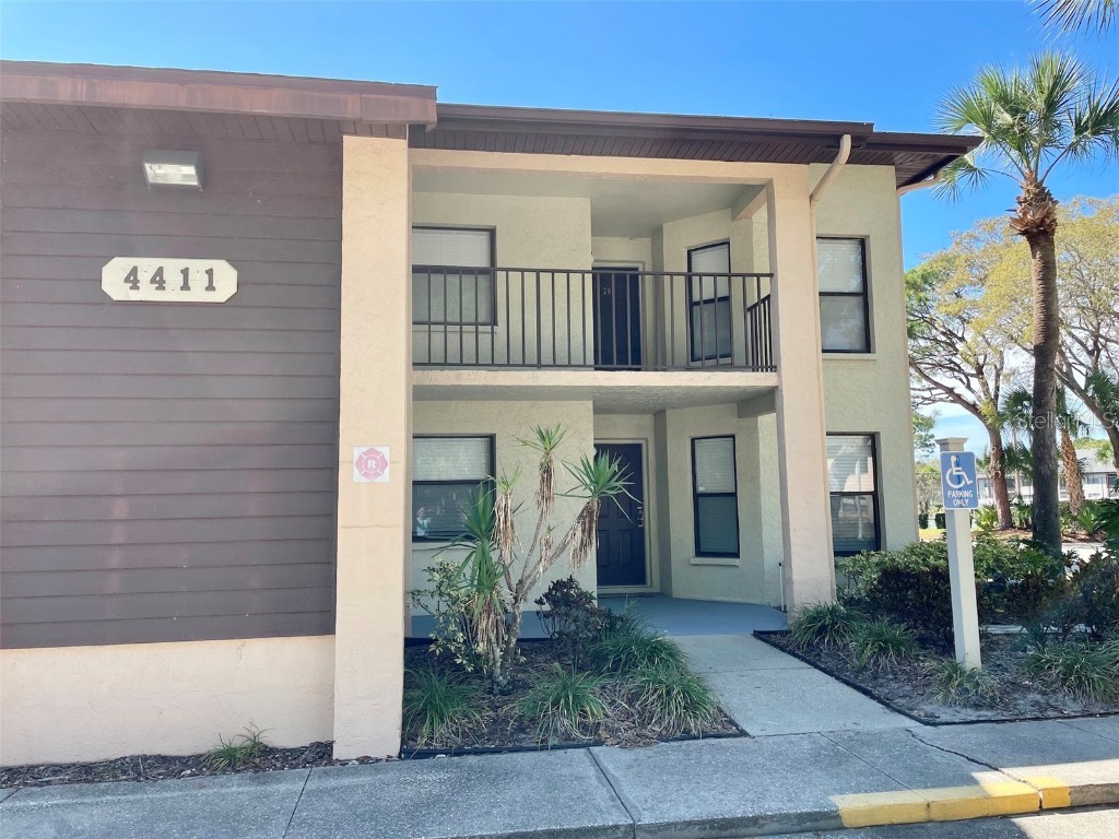 4411 46th Avenue W #204 Bradenton FL 34210 A4564751 image1