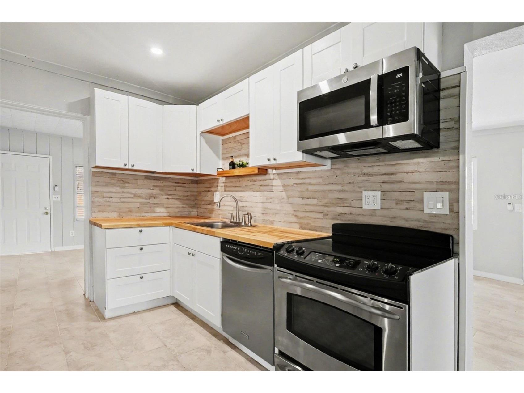 4411 Melbourne Street Punta Gorda FL 33980 C7523969 image11