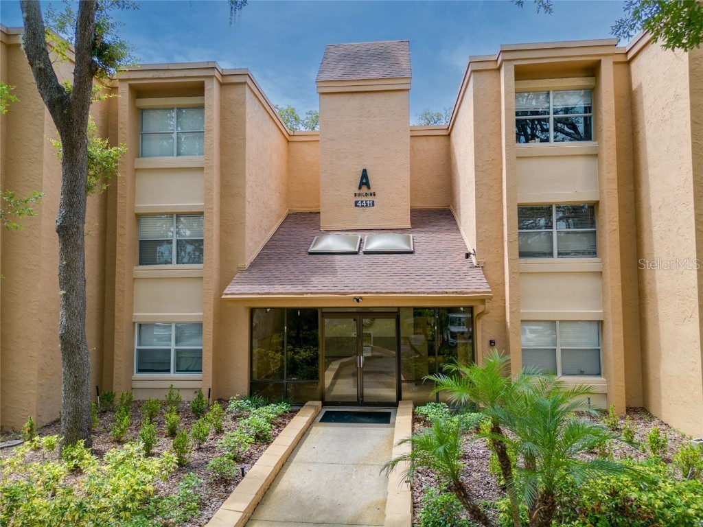 4411 Shady Terrace Lane #213 Tampa FL 33613 TB8395776 image1