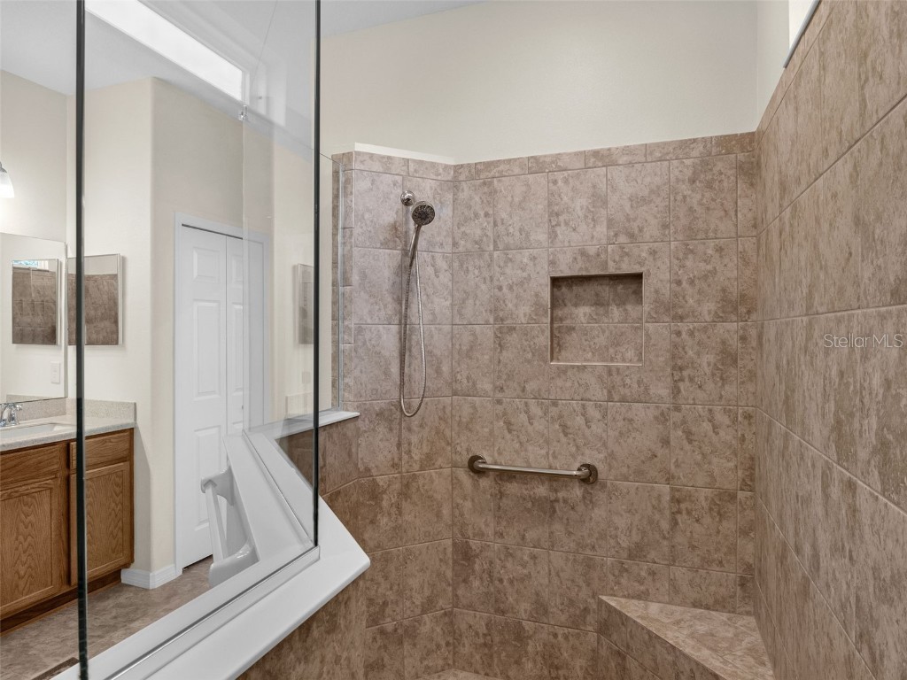 4411 Winchester Court Leesburg FL 34748 G5100901 image17