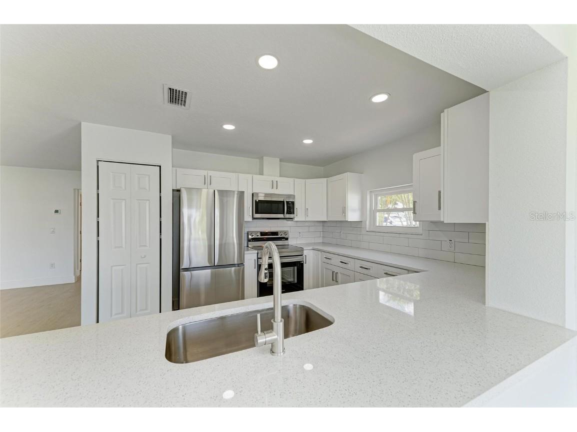 4412 Dolphin Lane Palmetto FL 34221 - CANAL TO TERRA CEIA BAY & GULF A4667535 image16