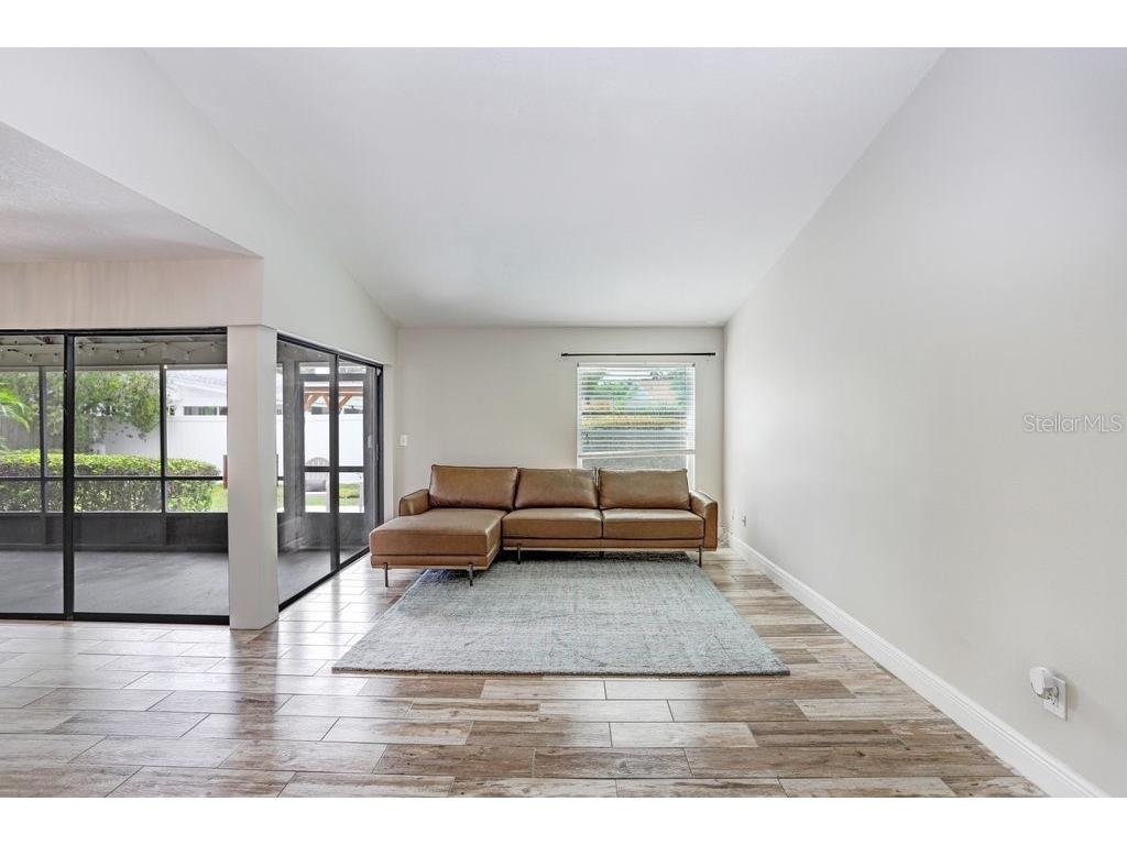 4412 Stonehenge Road Tampa FL 33624 TB8427072 image5