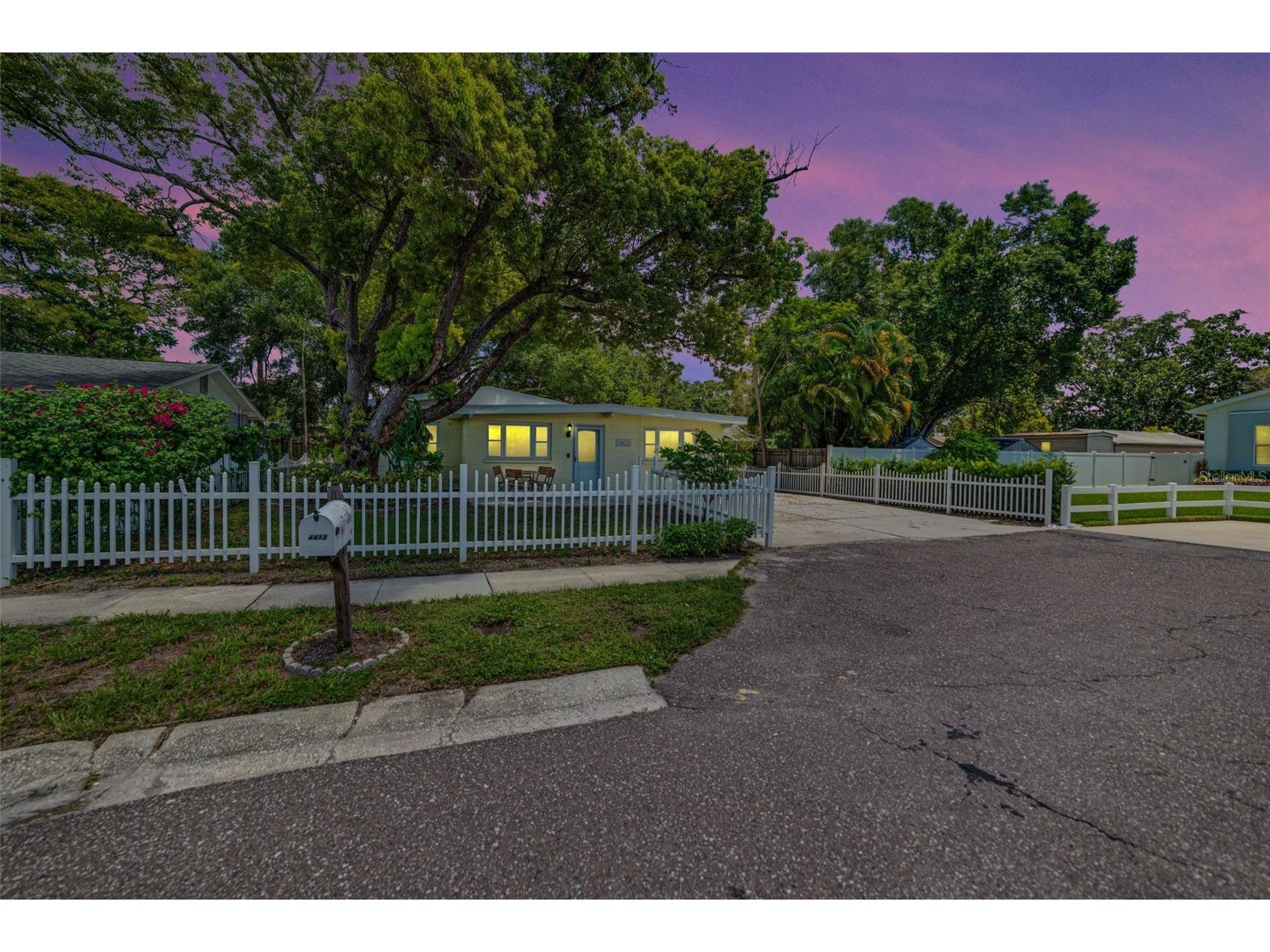 4413 W Rogers Avenue Tampa FL 33611 TB8494943 image34