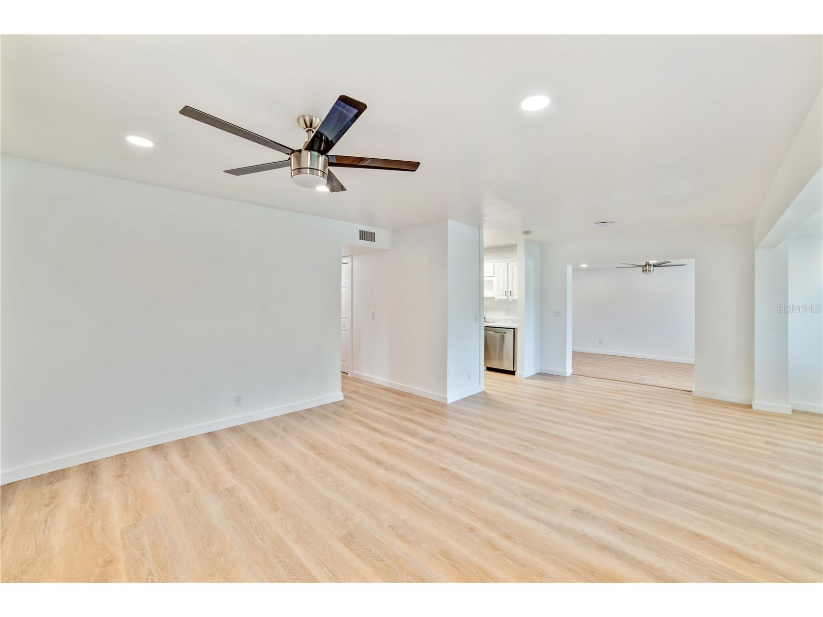 4413 W Rogers Avenue Tampa FL 33611 TB8494943 image6