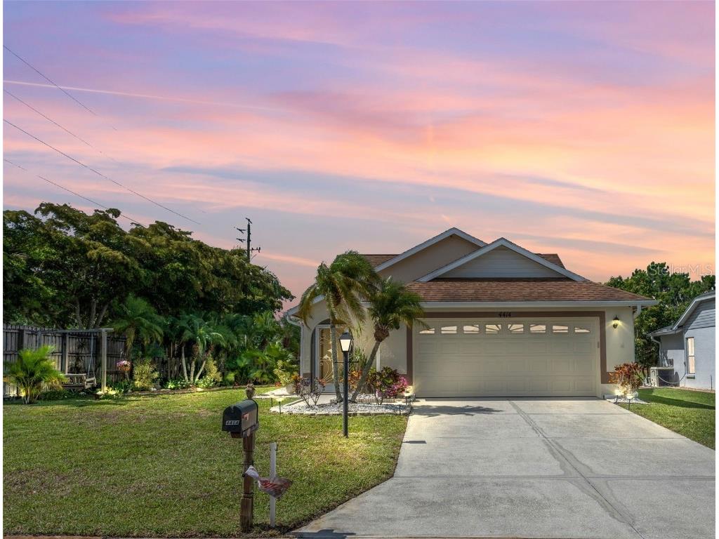4414 70th Drive E Sarasota FL 34243 A4614625 image1