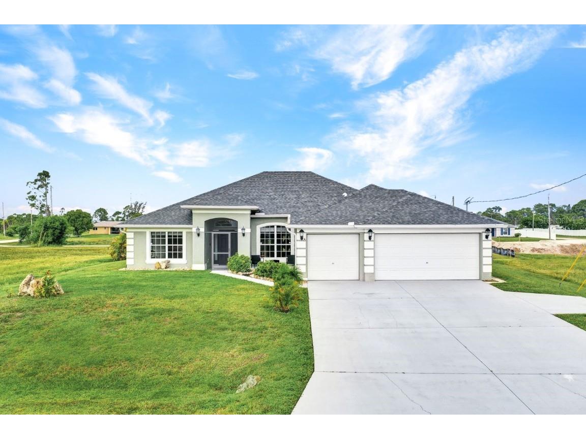 4414 Garden Boulevard Cape Coral FL 33909 C7481688 image1