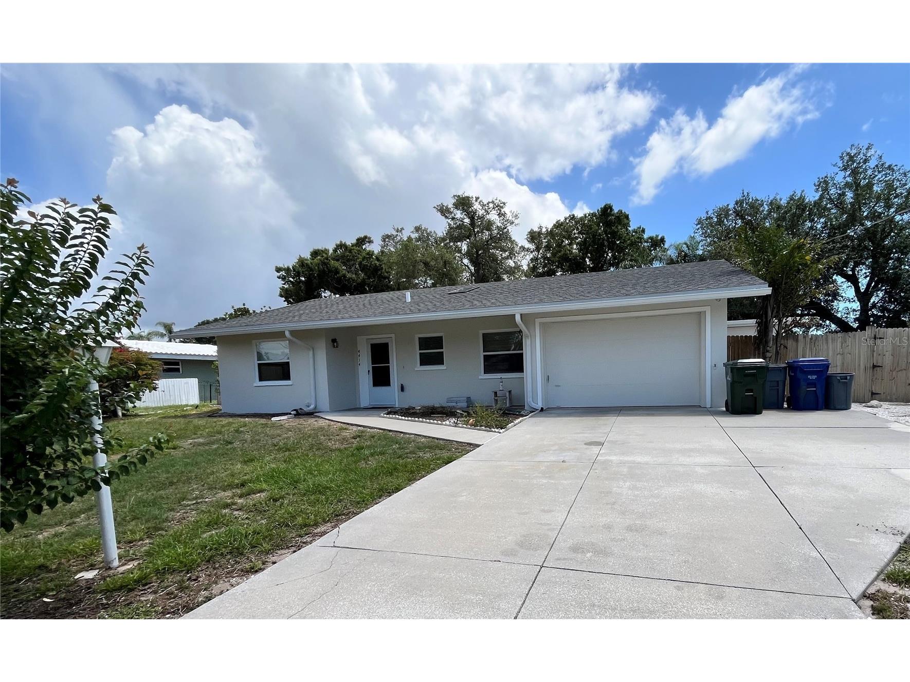 4414 Longford Drive Sarasota FL 34232 A4674882 image1