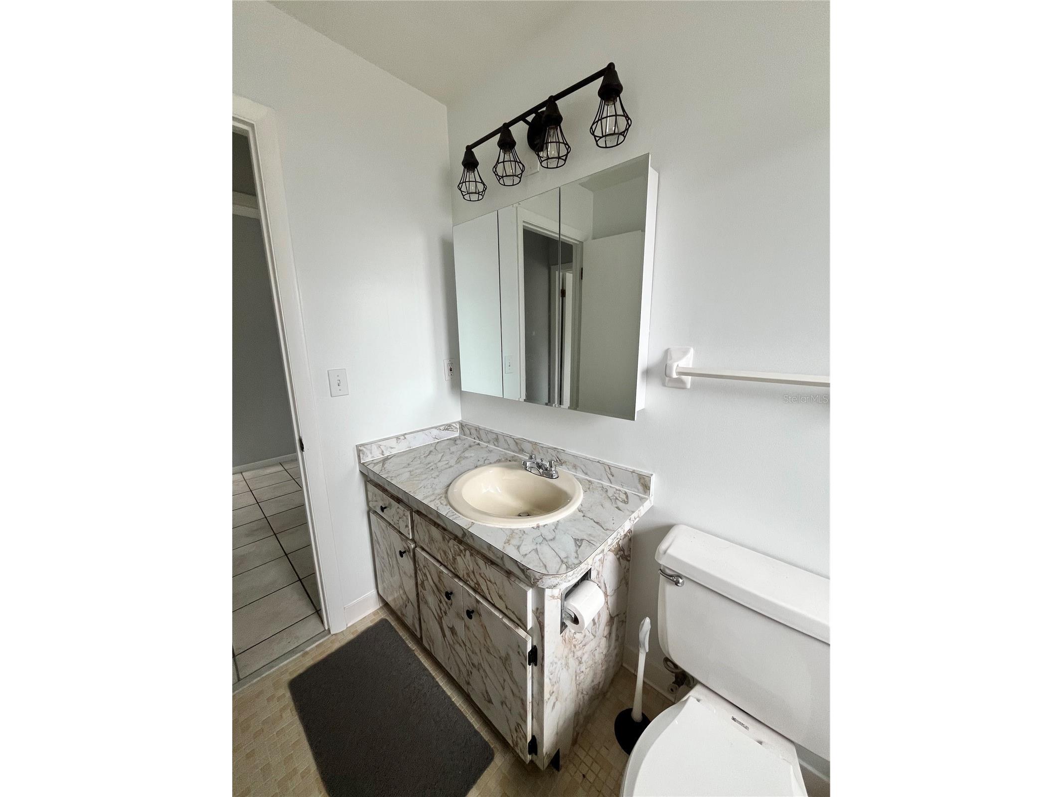 4414 Longford Drive Sarasota FL 34232 A4674882 image12