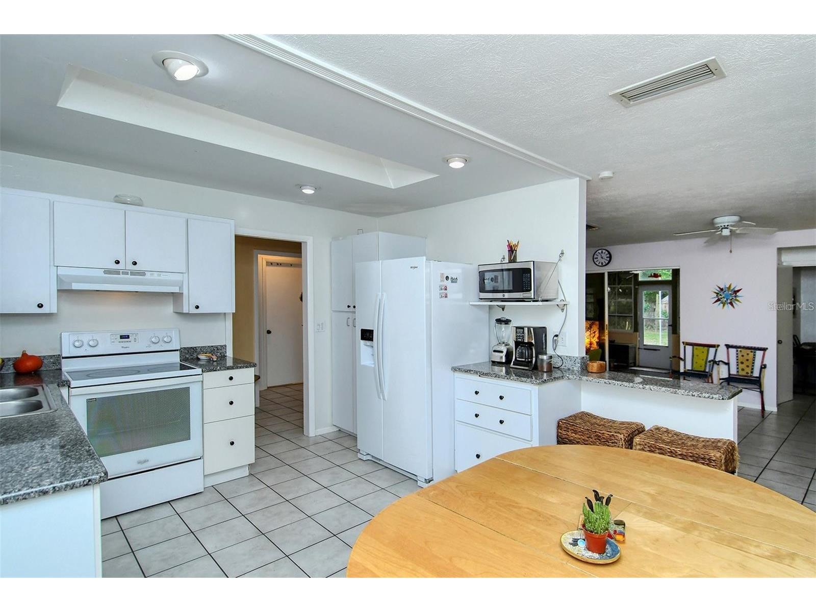 4414 Longford Drive Sarasota FL 34232 A4674882 image3