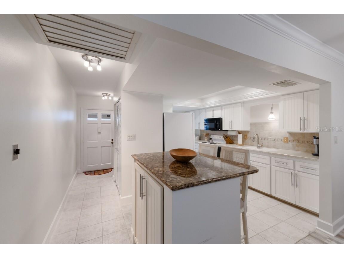 4414 Mount Vernon Drive #1 Bradenton FL 34210 A4656762 image7