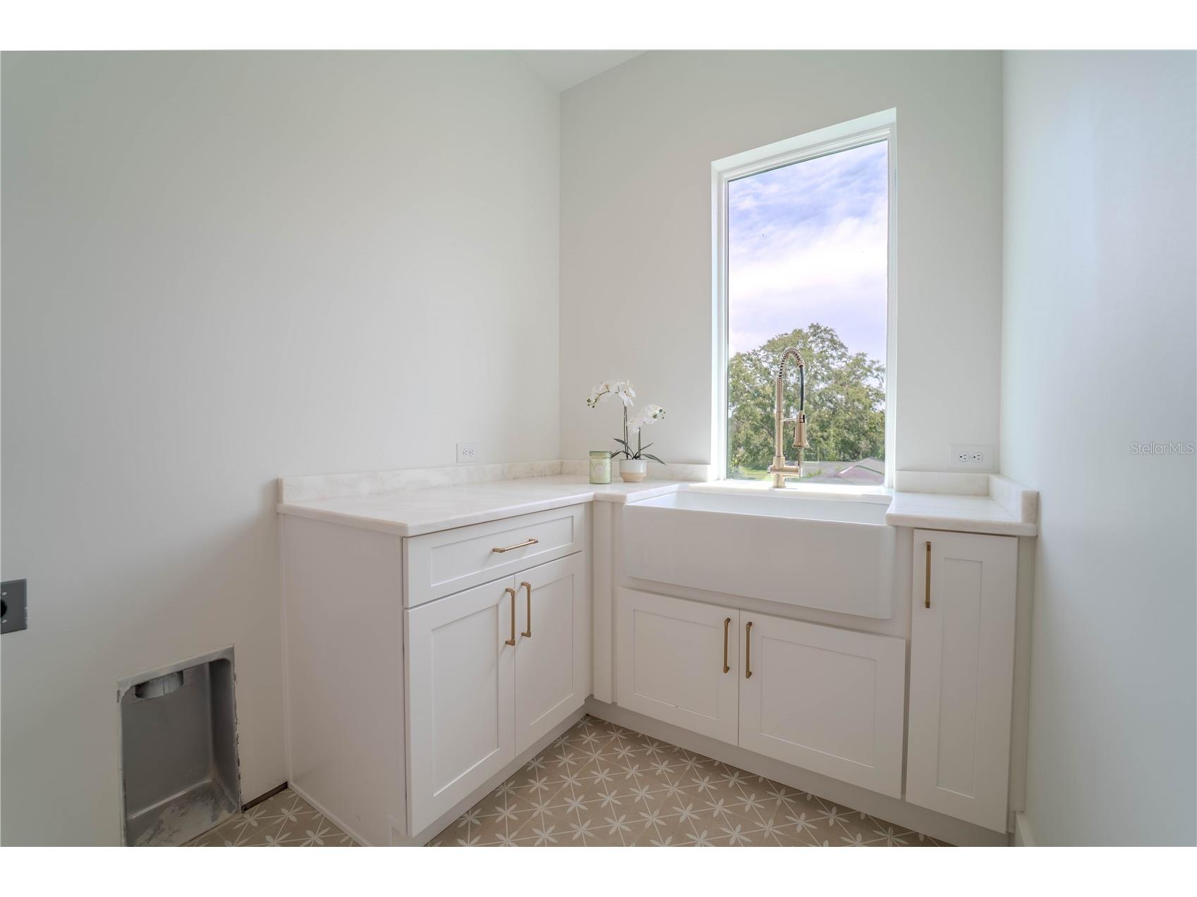 4414 W Lawn Avenue Tampa FL 33611 TB8498692 image61