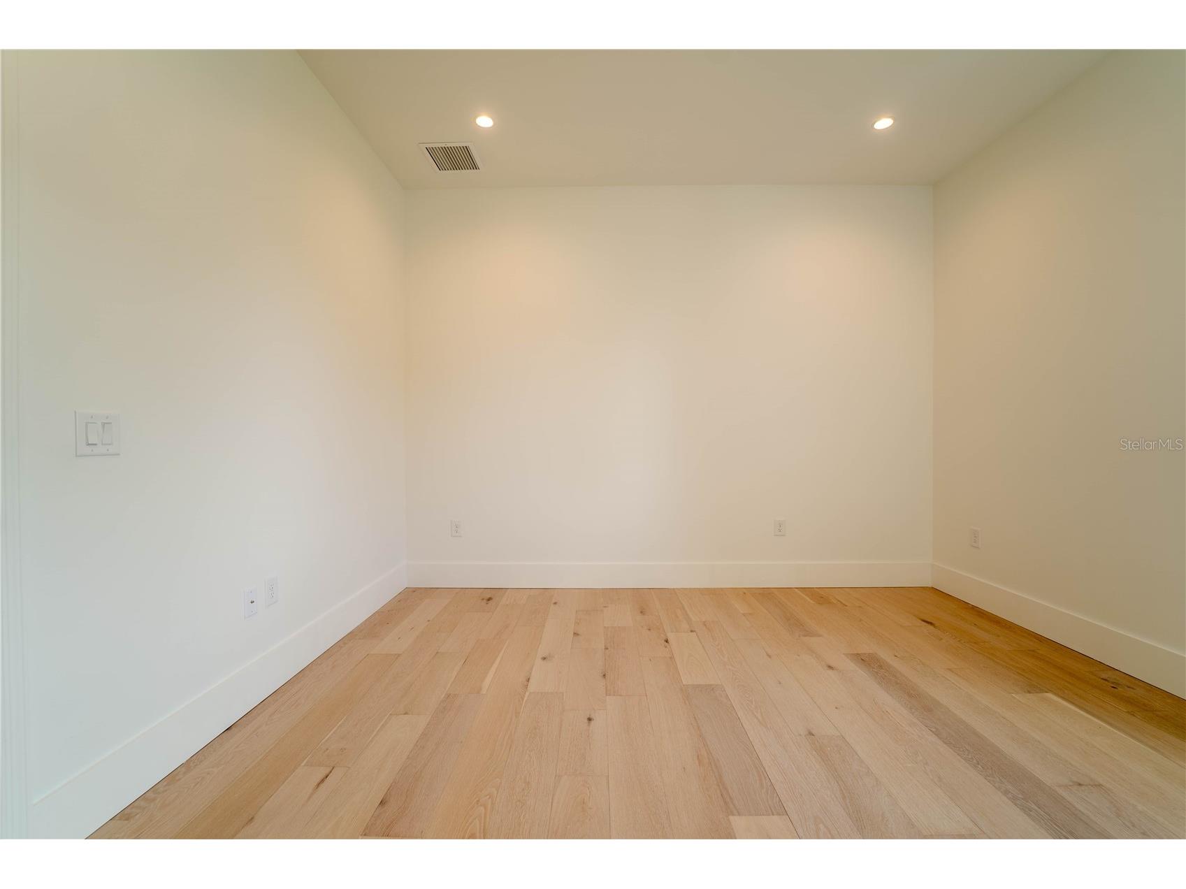 4414 W Lawn Avenue Tampa FL 33611 TB8498692 image74