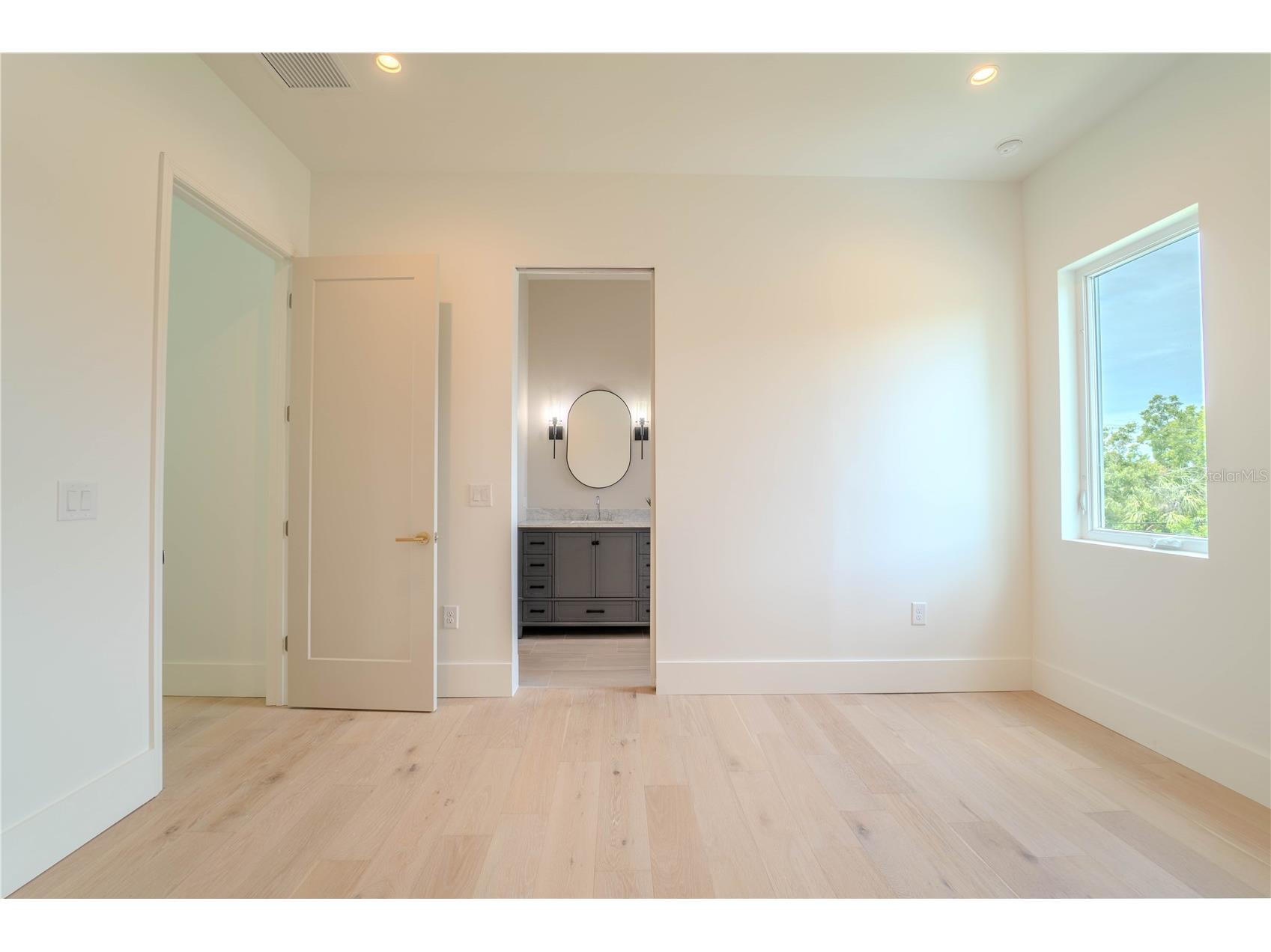 4414 W Lawn Avenue Tampa FL 33611 TB8498692 image81