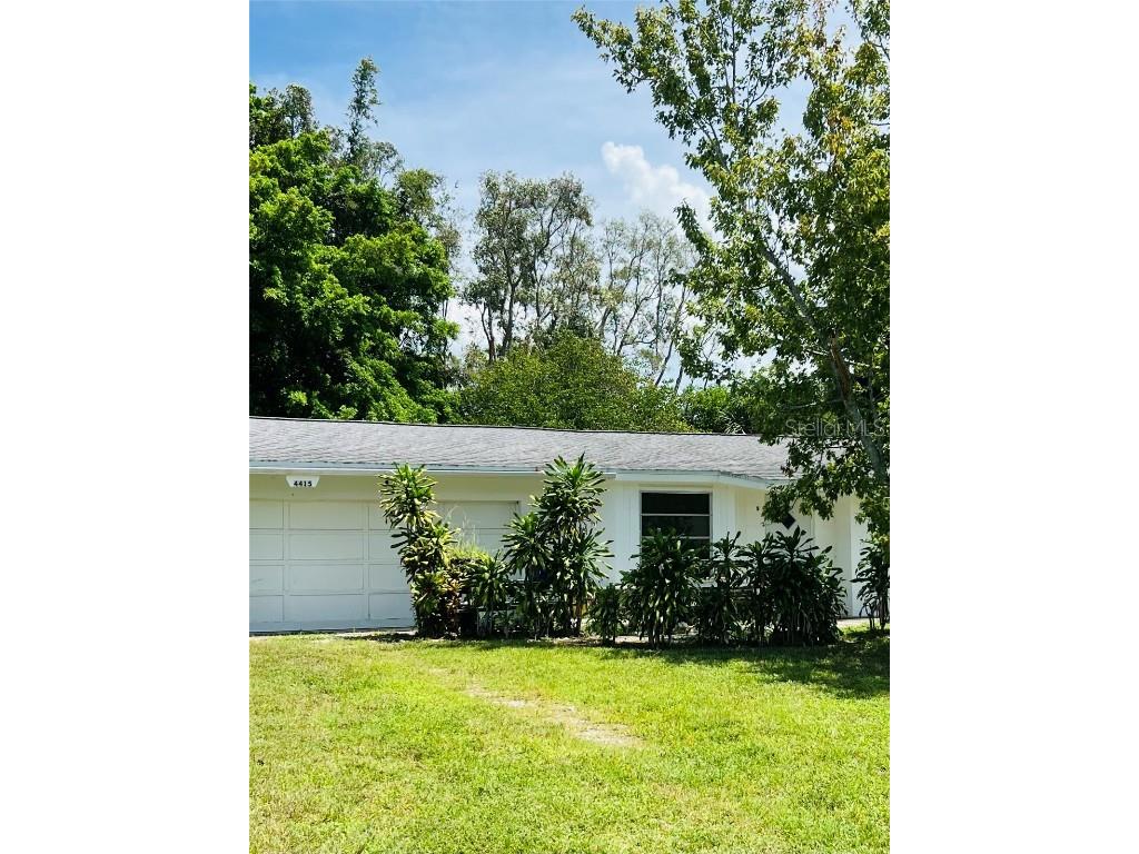 4415 101st Street W Bradenton FL 34210 A4621372 image1