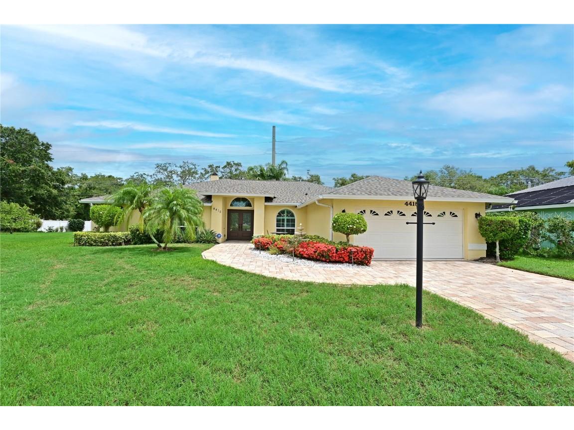 4415 Diamond Circle N Sarasota FL 34233 A4615620 image1