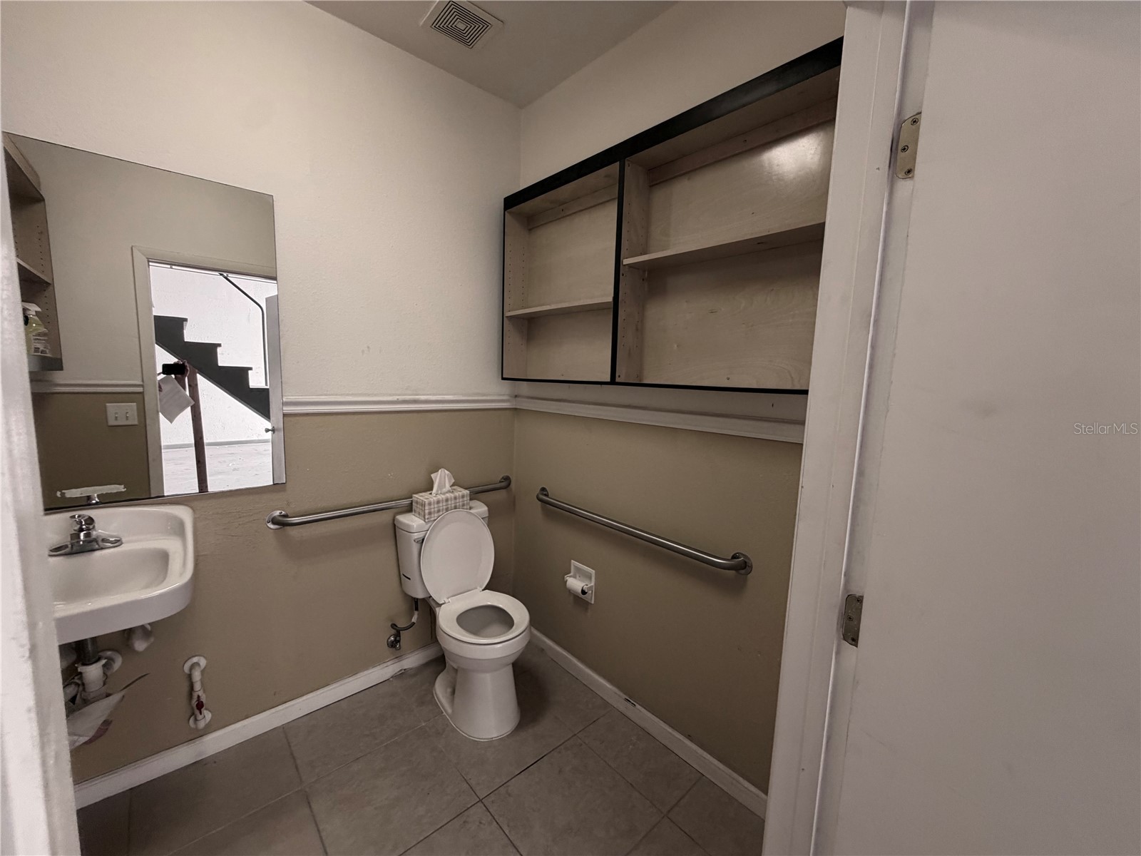 4415 N Lois Avenue Tampa FL 33614 TB8521100 image9