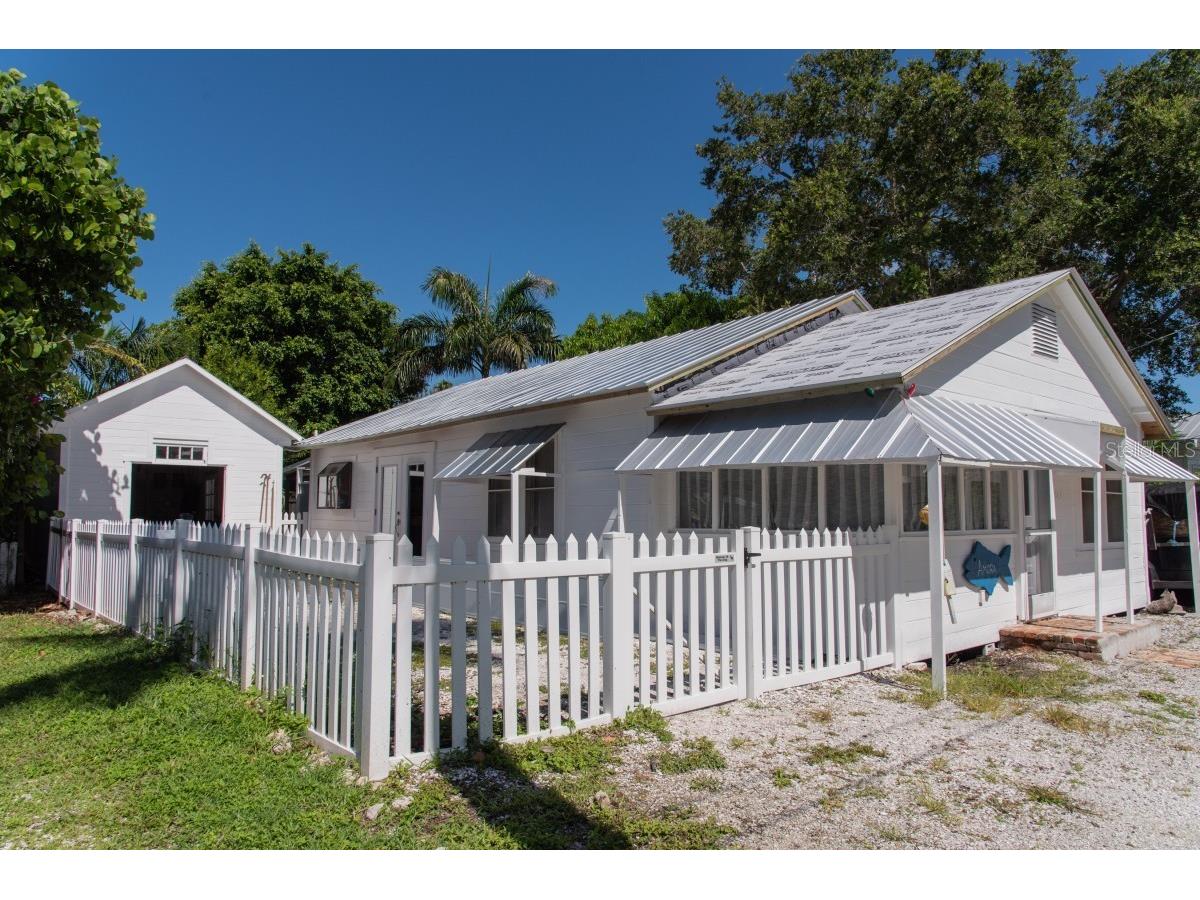 4416 123rd St Court W Cortez FL 34215 A4682069 image2