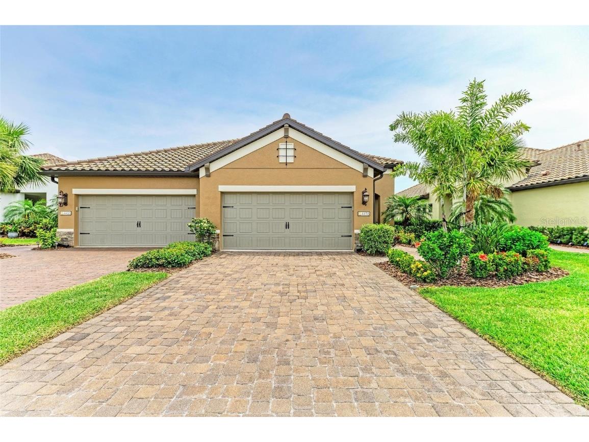 4416 Amalfi Avenue Sarasota FL 34243 A4651758 image1