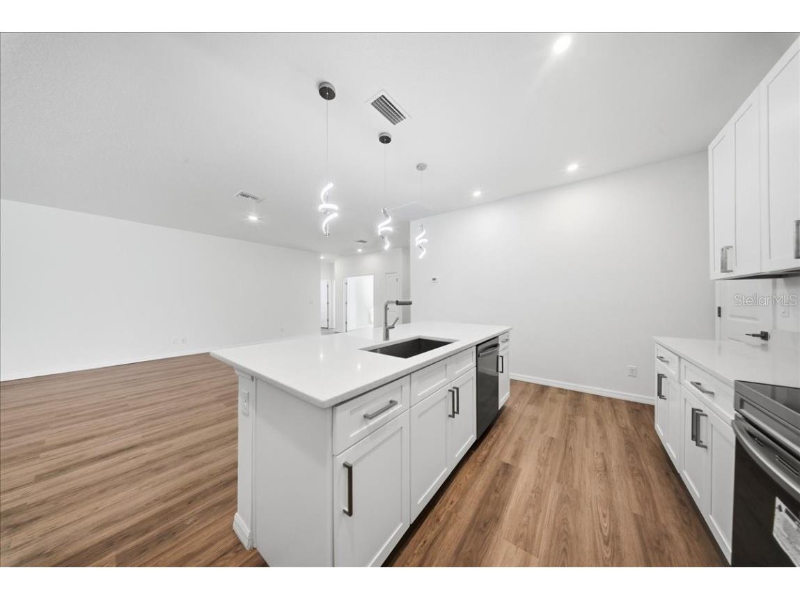 4416 Worcester Avenue North Port FL 34287 A4674021 image10