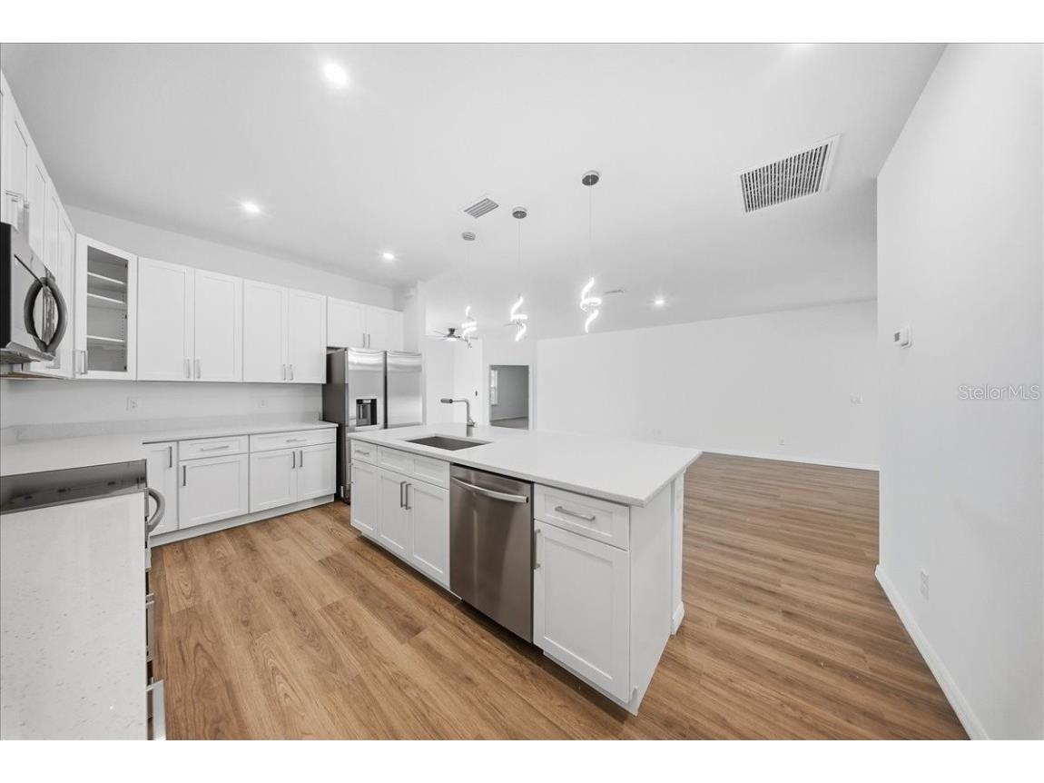 4416 Worcester Avenue North Port FL 34287 A4674021 image6