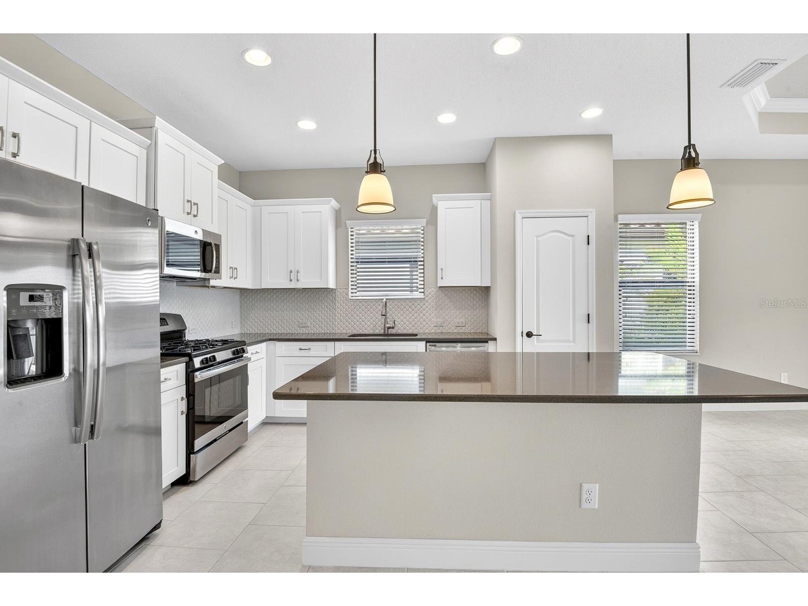 4417 Amalfi Avenue Sarasota FL 34243 A4692042 image14