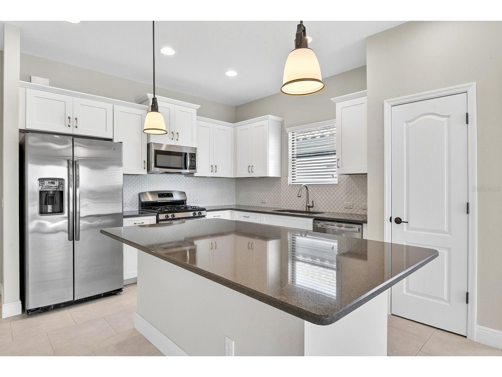 4417 Amalfi Avenue Sarasota FL 34243 A4692042 image4
