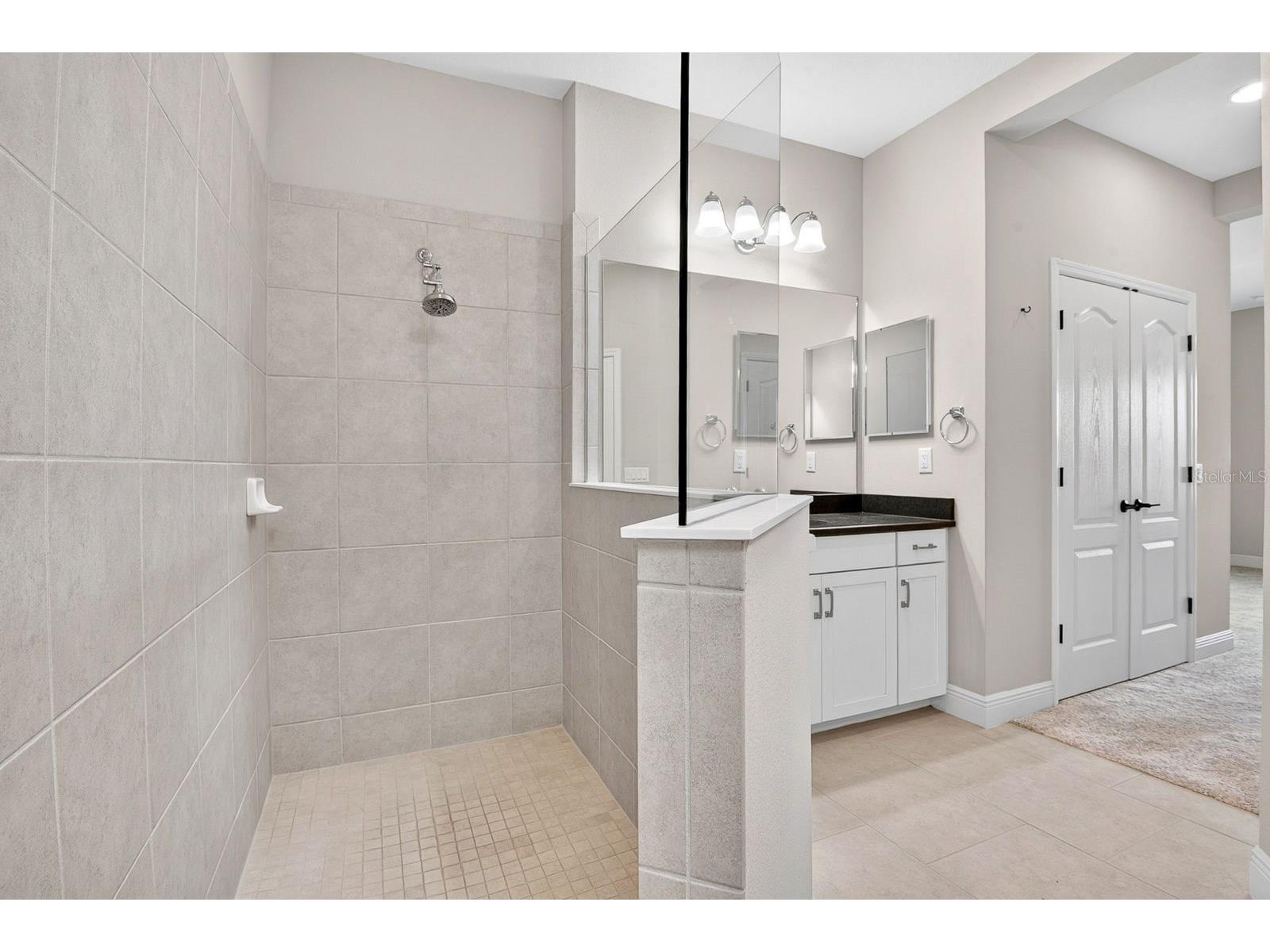 4417 Amalfi Avenue Sarasota FL 34243 A4692042 image40