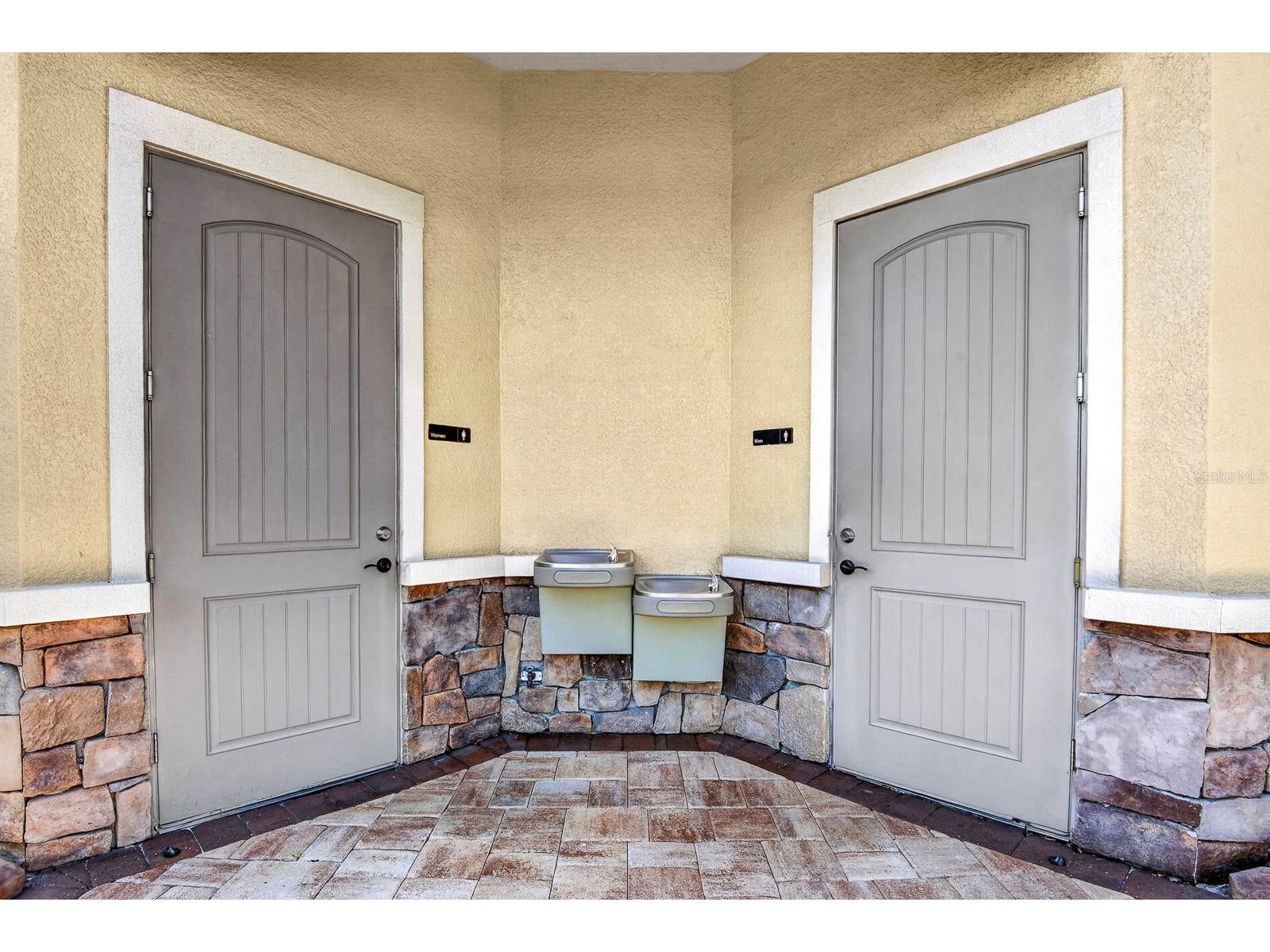 4417 Amalfi Avenue Sarasota FL 34243 A4692042 image48