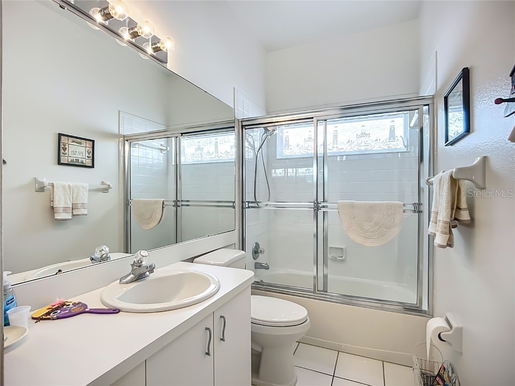 4417 Beauchamp Court Sarasota FL 34243 A4671238 image13