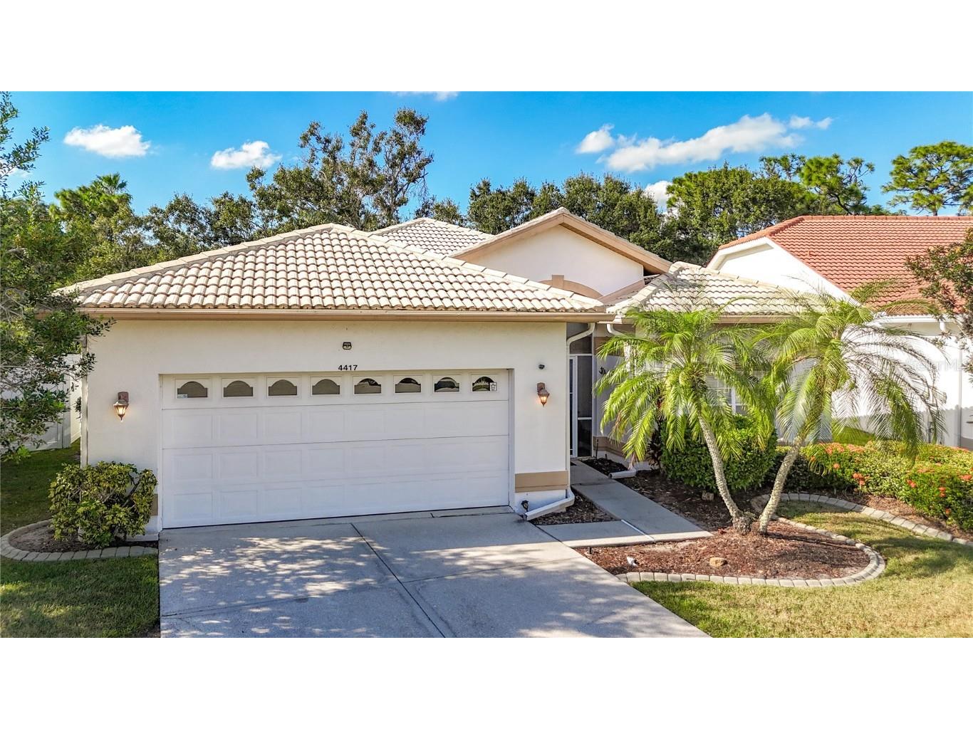 4417 Beauchamp Court Sarasota FL 34243 A4671238 image2