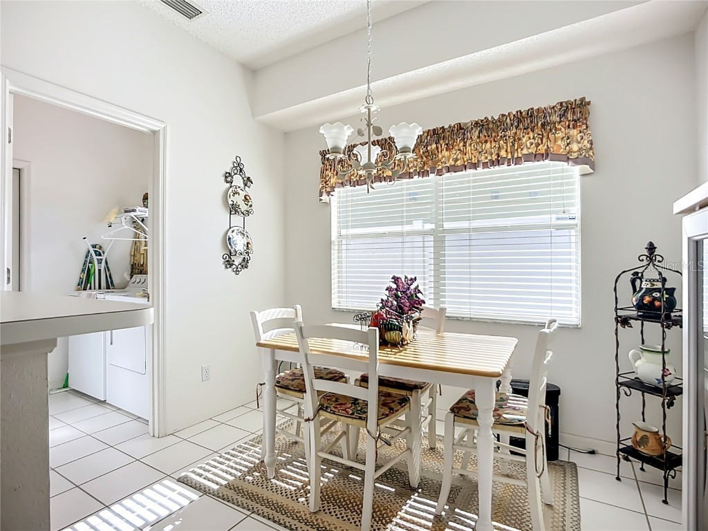 4417 Beauchamp Court Sarasota FL 34243 A4671238 image24