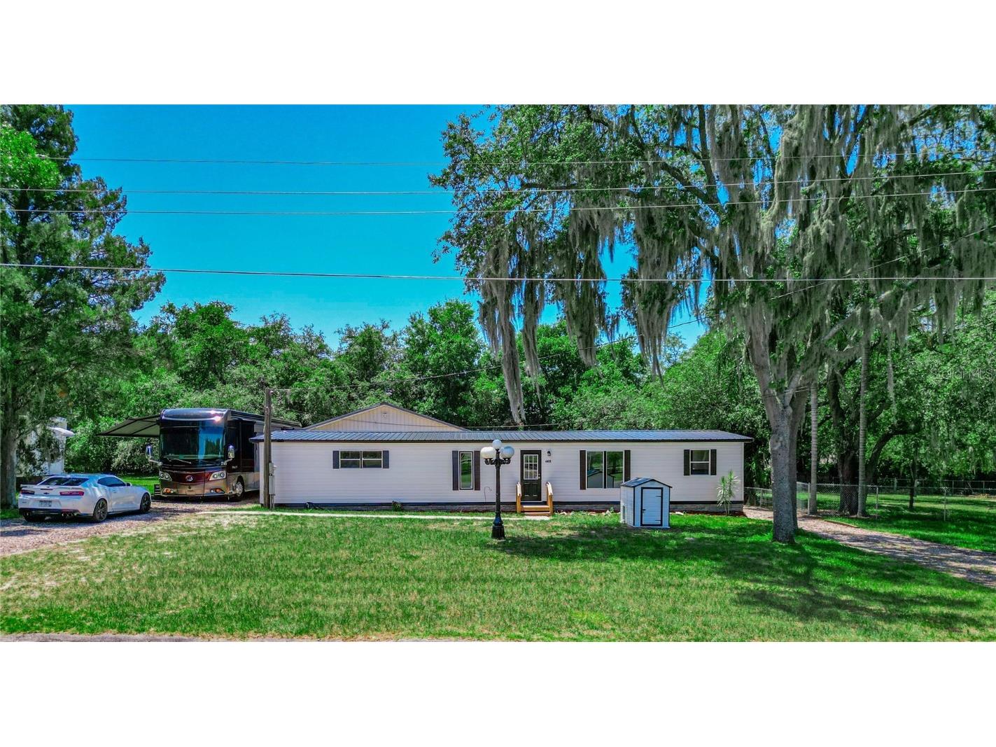 4418 Sunnyside Drive Fruitland Park FL 34731 L4945177 image1