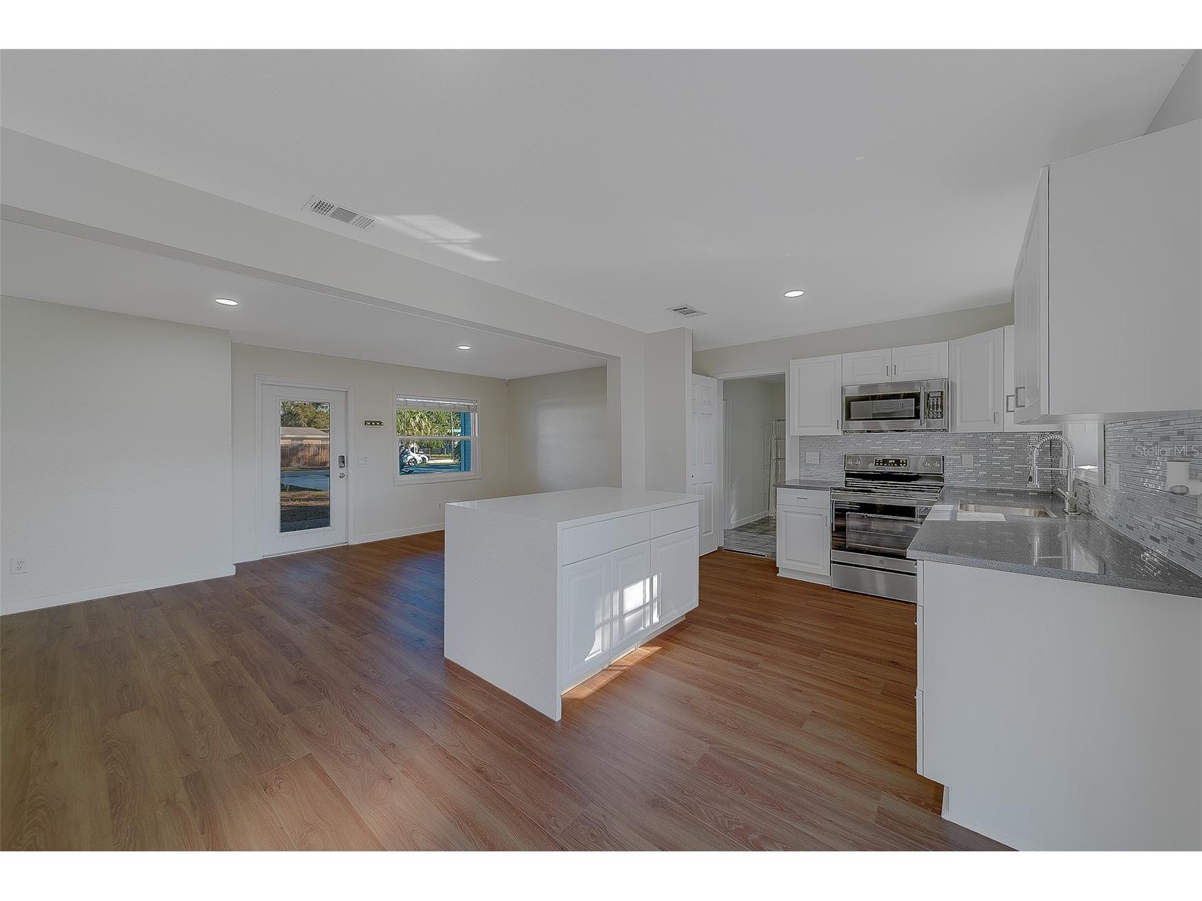 4418 W Prescott Street Tampa FL 33616 TB8425736 image13