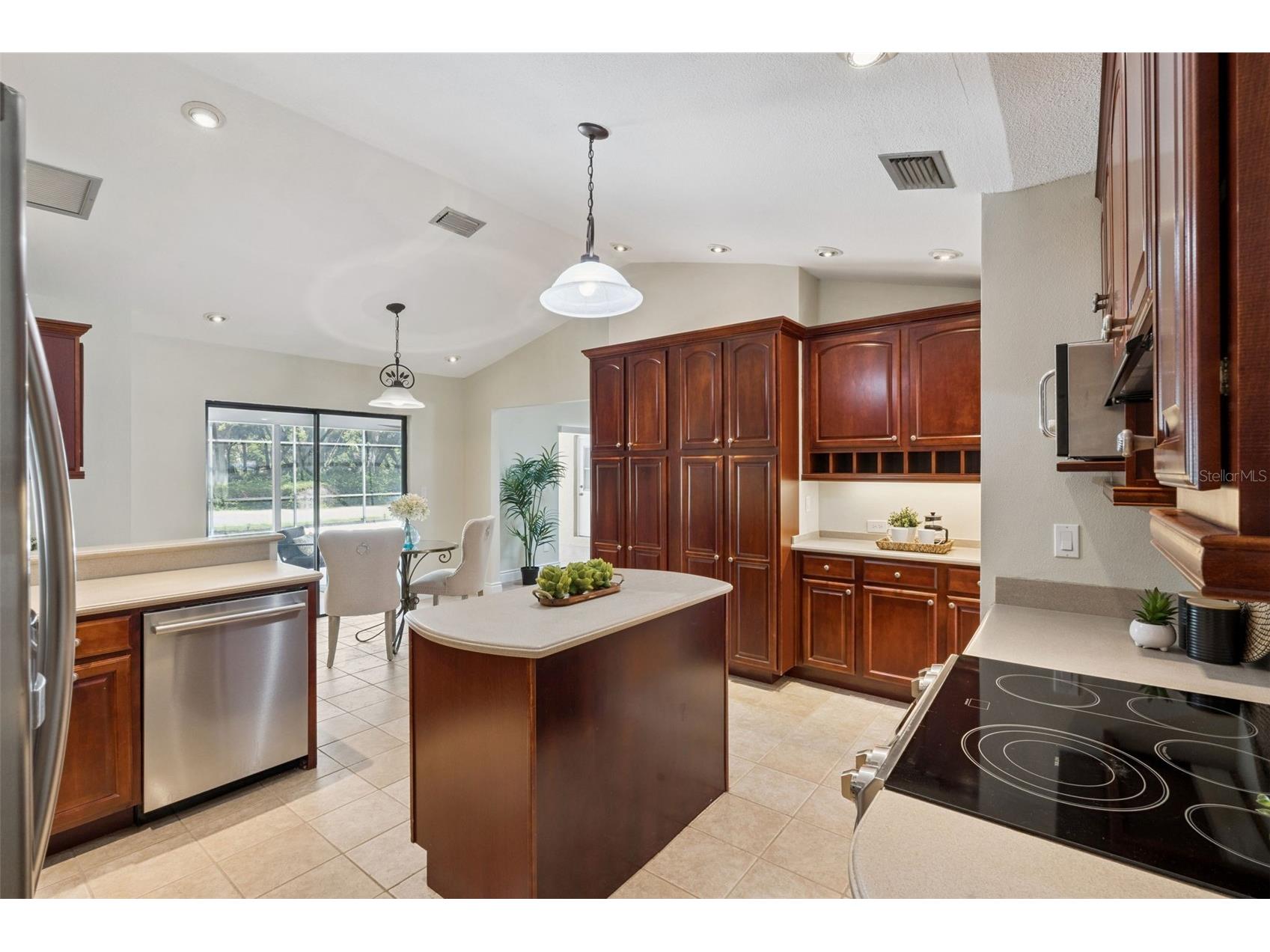 4418 Willow Shade Court Orlando FL 32835 O6408179 image14