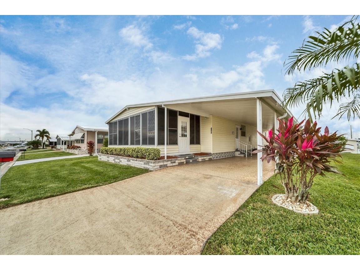 4419 13th Street E Ellenton FL 34222 A4590980 image1