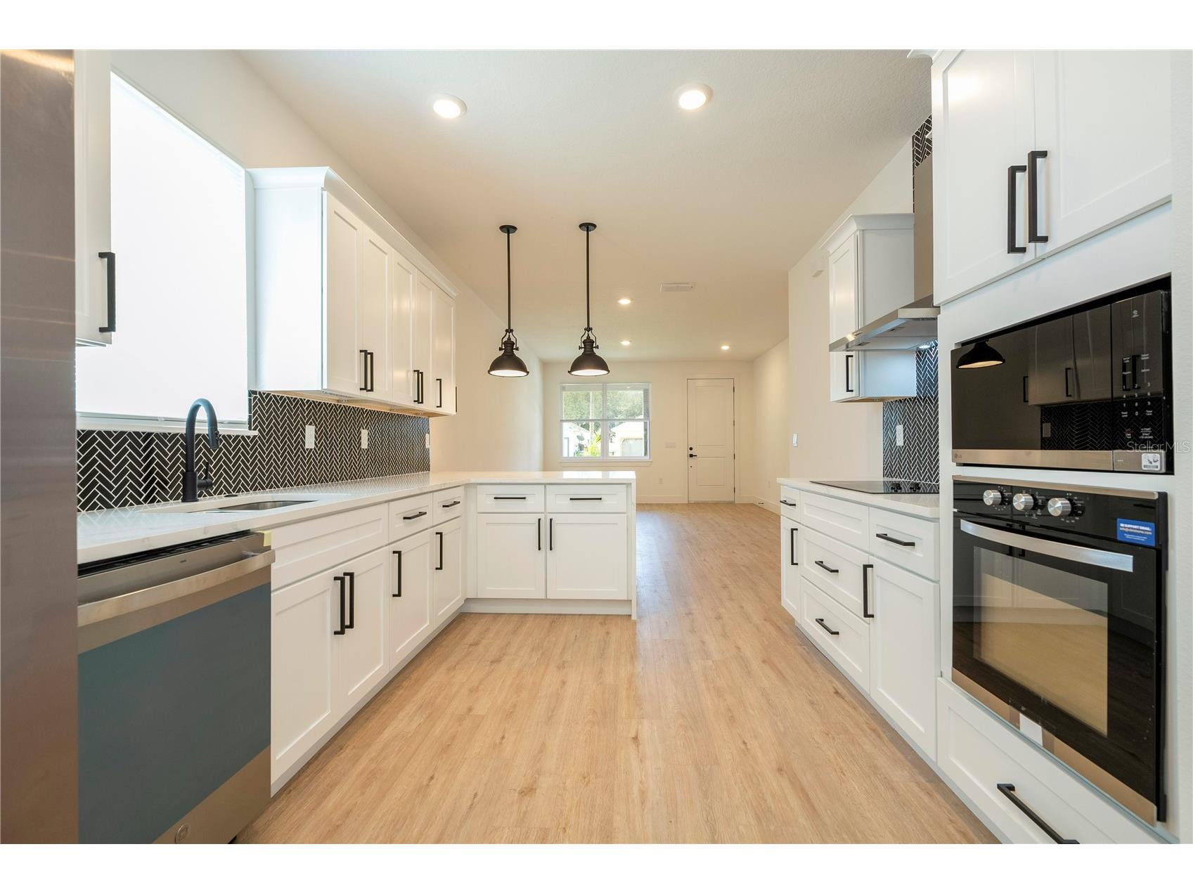 4419 College Drive Orlando FL 32811 O6419998 image19