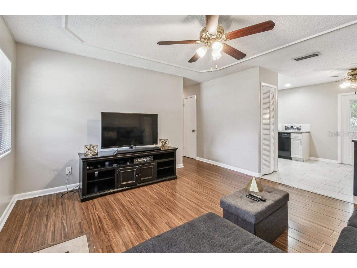 4419 Dolphin Drive Tampa FL 33617 TB8431716 image18