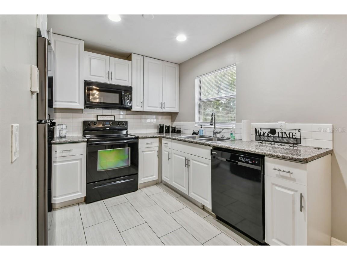 4419 Dolphin Drive Tampa FL 33617 TB8431716 image8